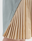 Pleated dress with collar